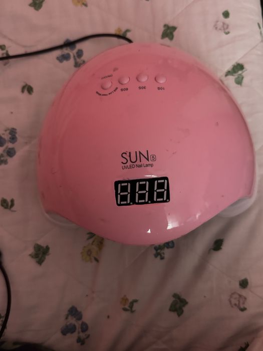 vand lampa pentru unghii