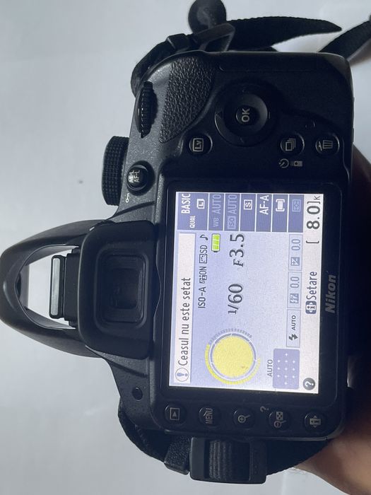 Nikon D3200 + 18-55 VR + Sigma 70-300 + 3 baterii + accesorii