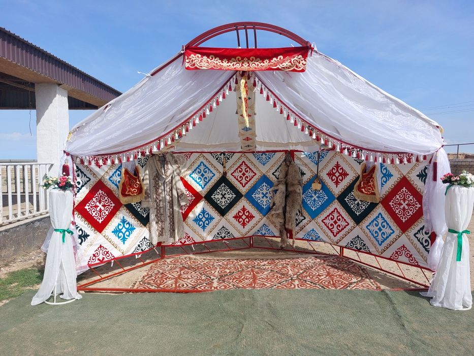 Жарты ағаш уй сатылады