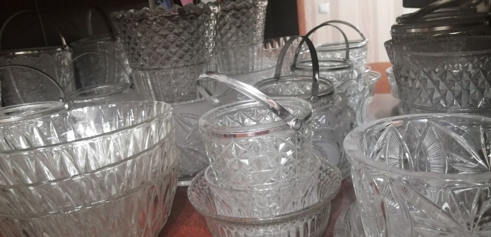 Продам вазы разные