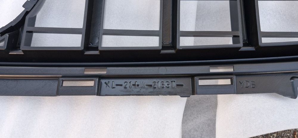 Решетка за Мерцедес  w 213 феислифт