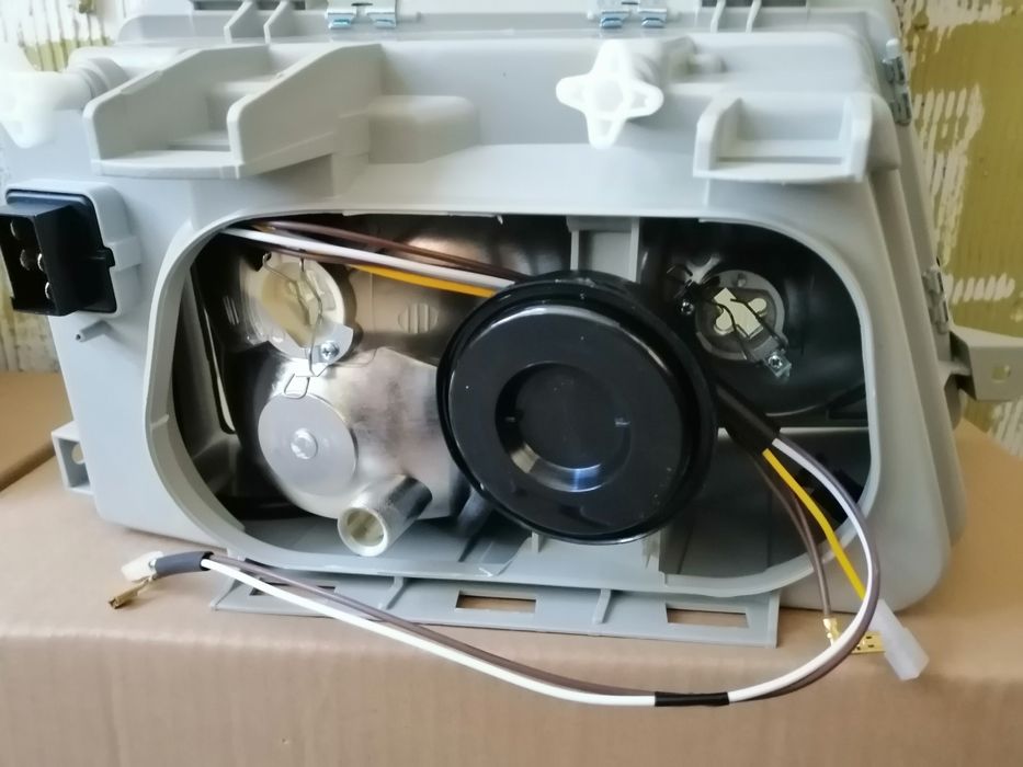 Mercedes Sprinter фарове Спринтер фар мигач бял , мигачи