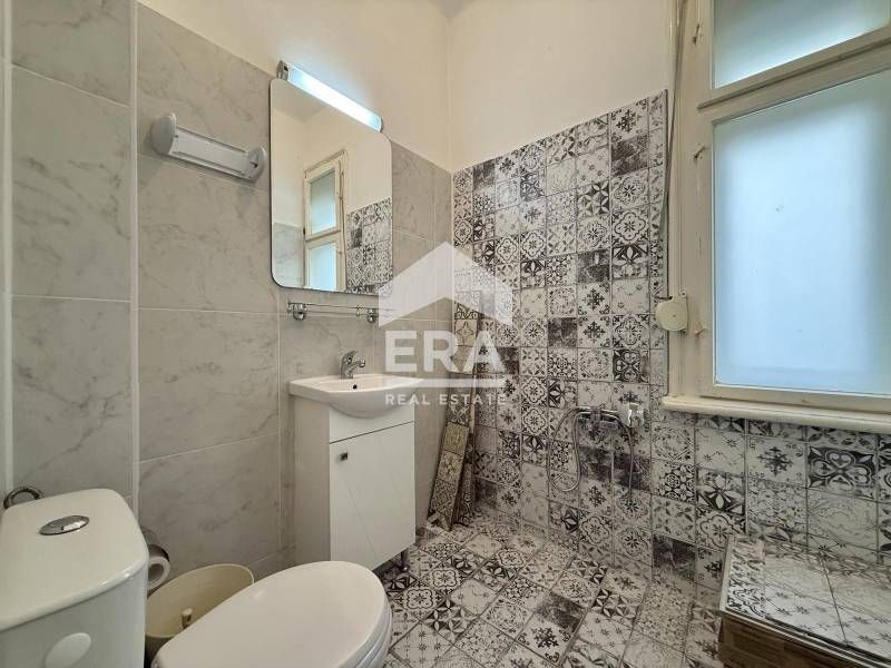 Дава се под наем Четиристаен апартамент в София, Център - 85 кв.м за 800 € - Снимка #6