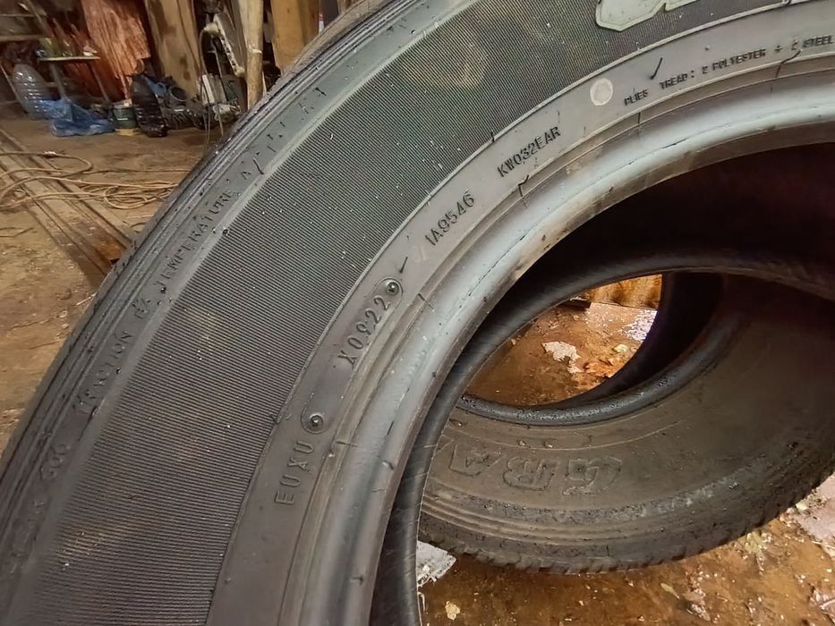 Автошины дунлоп 285/60/18 2шт