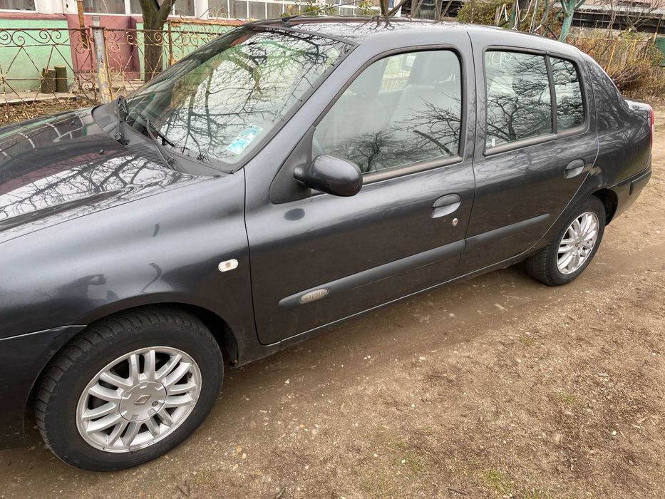Vând Renault Symbol 2006 1.4 16v