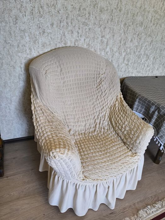 Продам диван с креслами