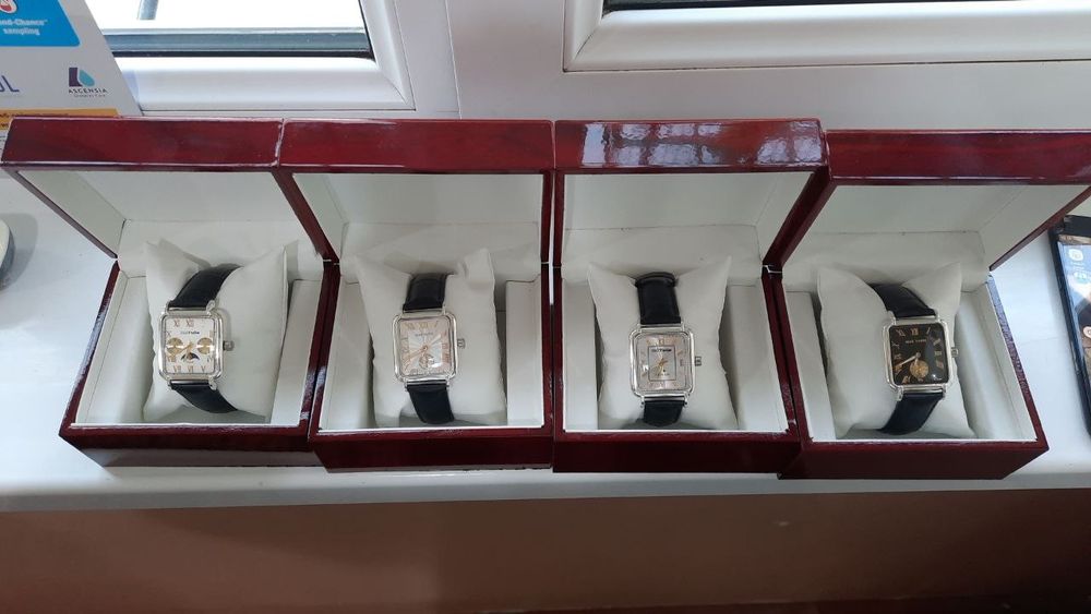 часы Мактайм   с серебро браслетом