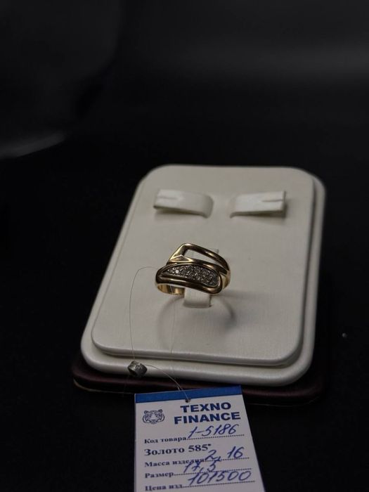Золото 585  Кольцо Масса: 2.16