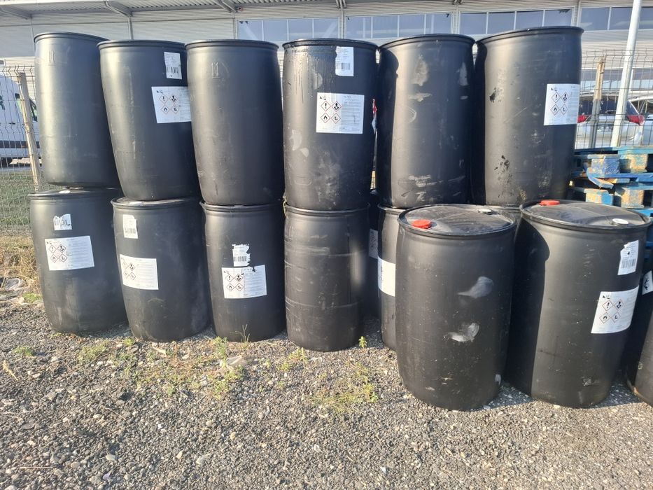 Bazine 1000l/ IBC Butoi 200l plastic