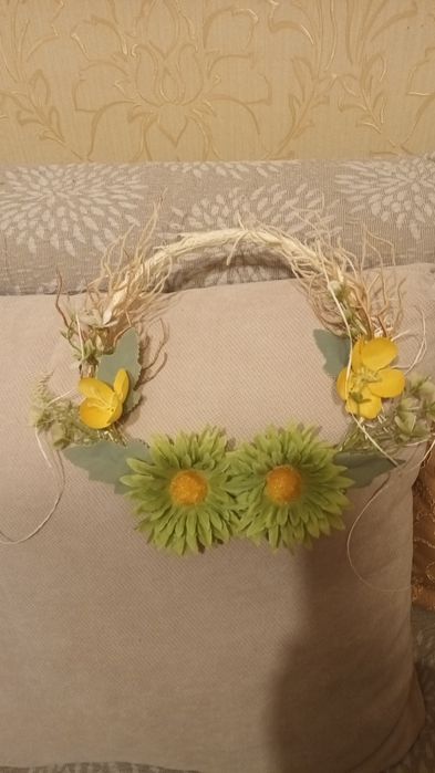 Красиви брошки за всеки тип дреха