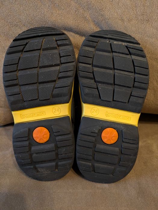 Боти Biomecanics в черно и жълто