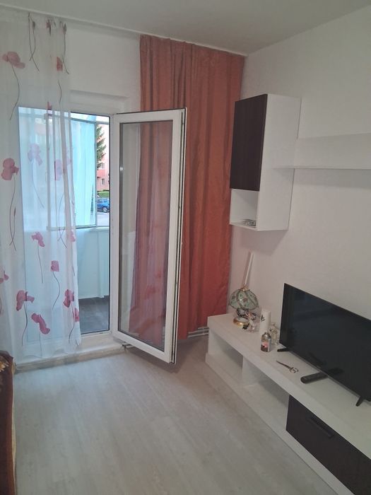 Apartament de inchiriat.