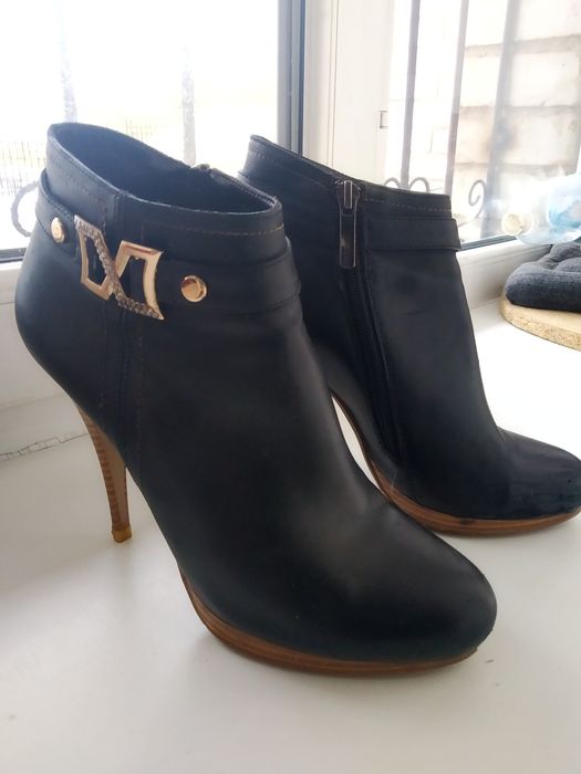 Ботинки женские 37 размер. Б/у