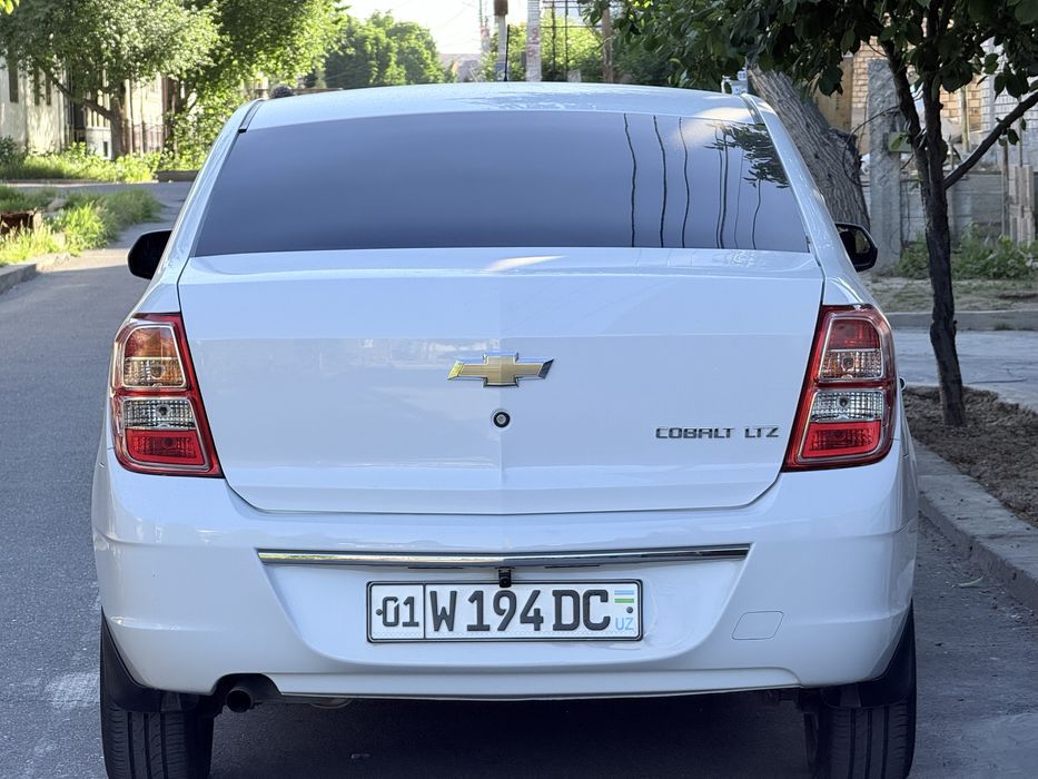 Chevrolet Cobalt 2023 — 4