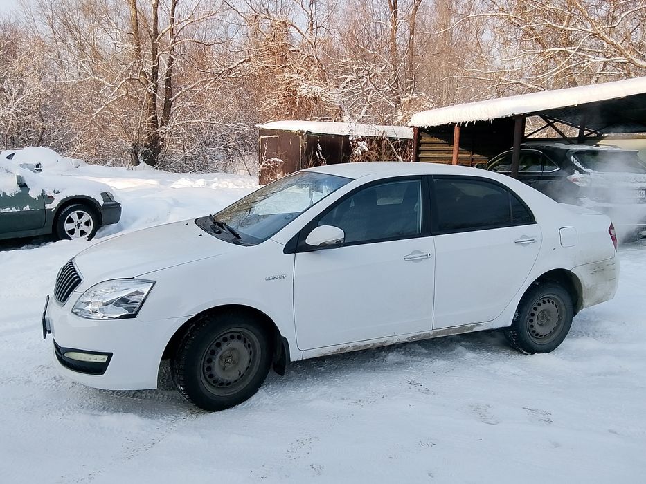 Автомобиль Geely SC7