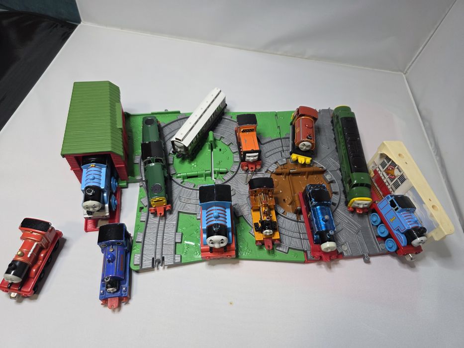 Set Gara + 12 trenulete Thomas