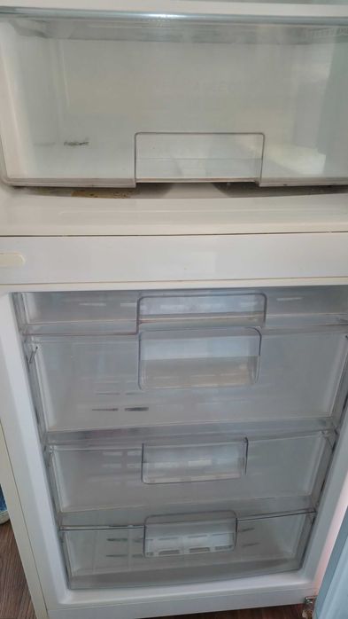 Продам холодильник 190 см