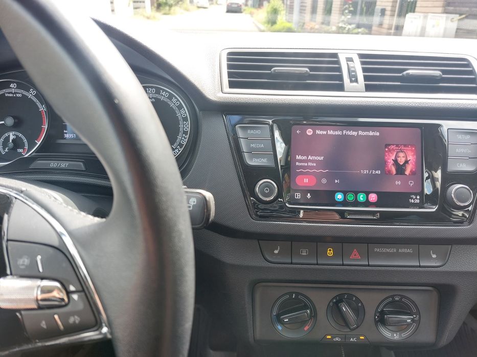 PROPRIETAR vând Skoda Fabia Combi SMART 1.0 TSI 95 CP  2022