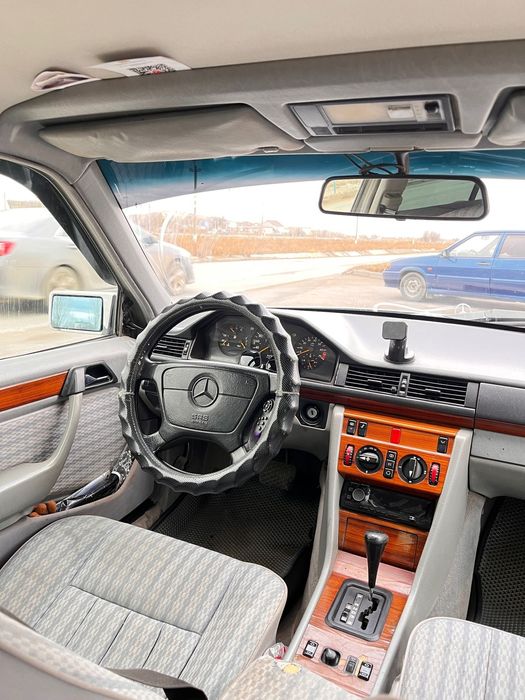 Продам Mercedes Benz W124