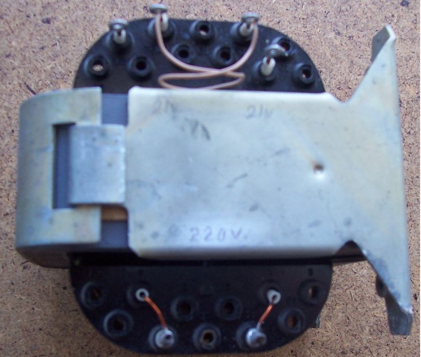 Трансформаторы на разные напряжения и токи.