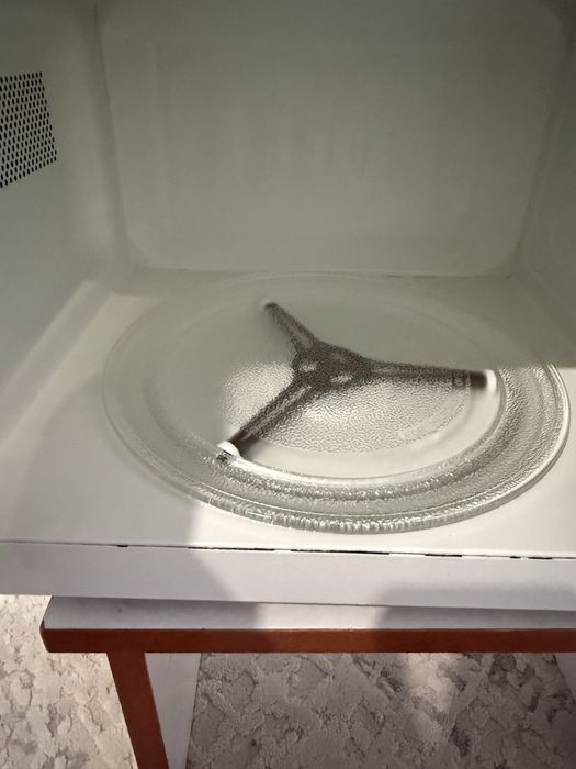 Продам микроволновую печь