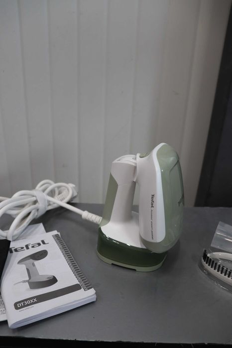 Вертикална парна ютия Tefal Access Steam Pocket, 1300W,