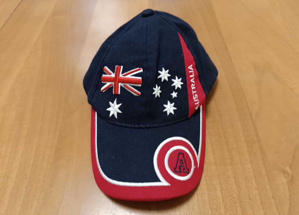 Australia-Много Запазена