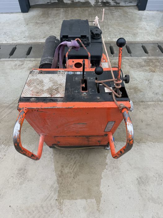 Masina de taiat asfalt si beton