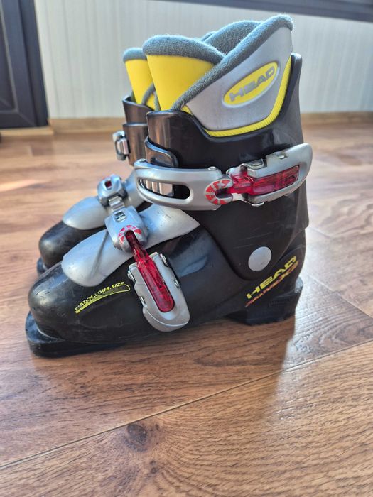 Детски ски обувки HEAD