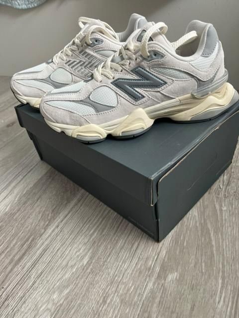 New balance 9060