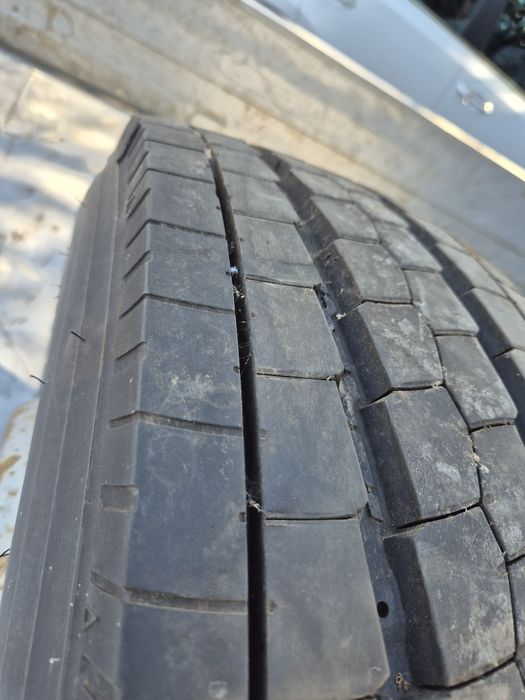 Гума с джанта Goodyear 285 70 19.5  12mm