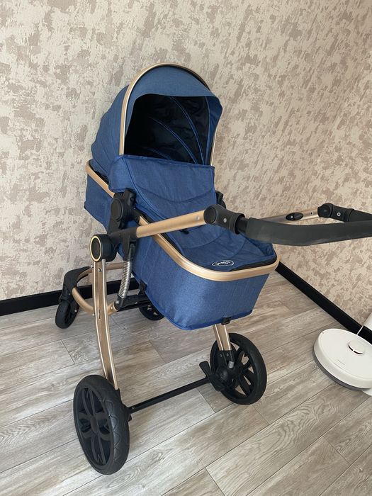 Продам прогулочную коляску