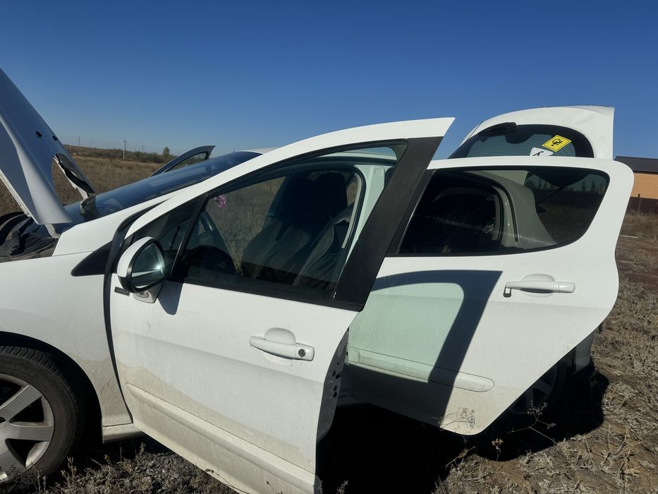 Машина.  сатылады