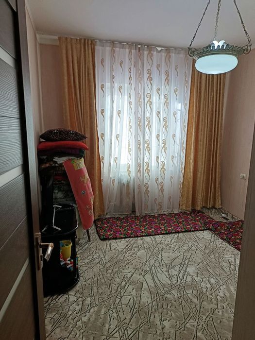 Массив 5 Куйлюк. 4-х комн. Удвоенный зал. Не торец. 92м².
Ориентир Баз