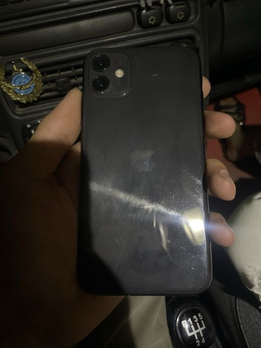 продается Iphone 11