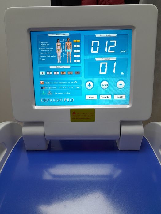 Aparat Epilare Definitivă Laser Diodă Depilight Pro 808nm – Stare ca Nou (Sub 1 mil. impulsuri)