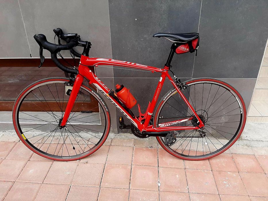 Шосеен велосипед Specialized