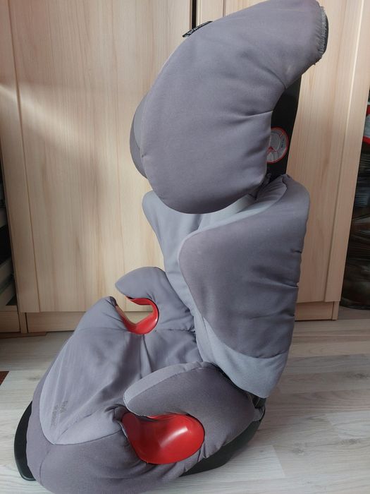 Столче за кола maxi cosi