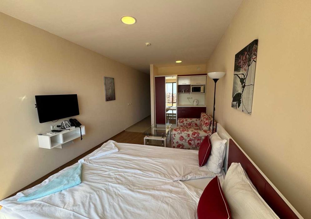 Продава се Едностаен апартамент в Свети Влас - 44 кв.м за 1148 €/кв.м - Снимка #2