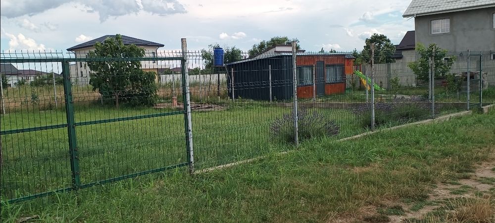 Vând teren, 303 mp cu gard și puț in comuna Berceni Ilfov Str Lebedei - Mai multe
