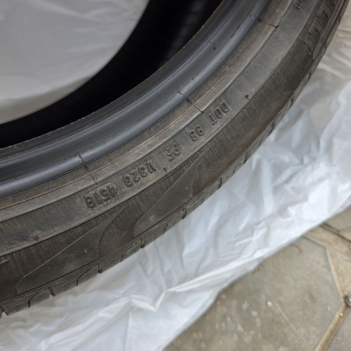 Летни гуми Pirelli Scorpion Seal Inside 235/45 R20. 4 броя. 6 мм грайфер.
