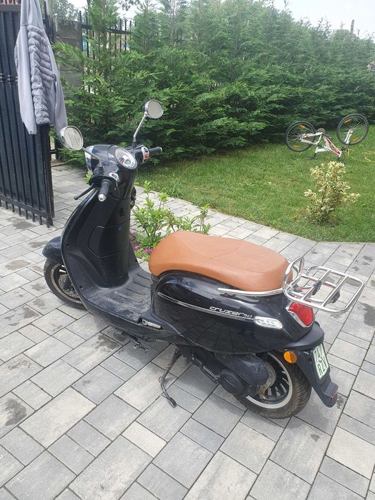 Scuter Kymco și Cruzer 50cm³