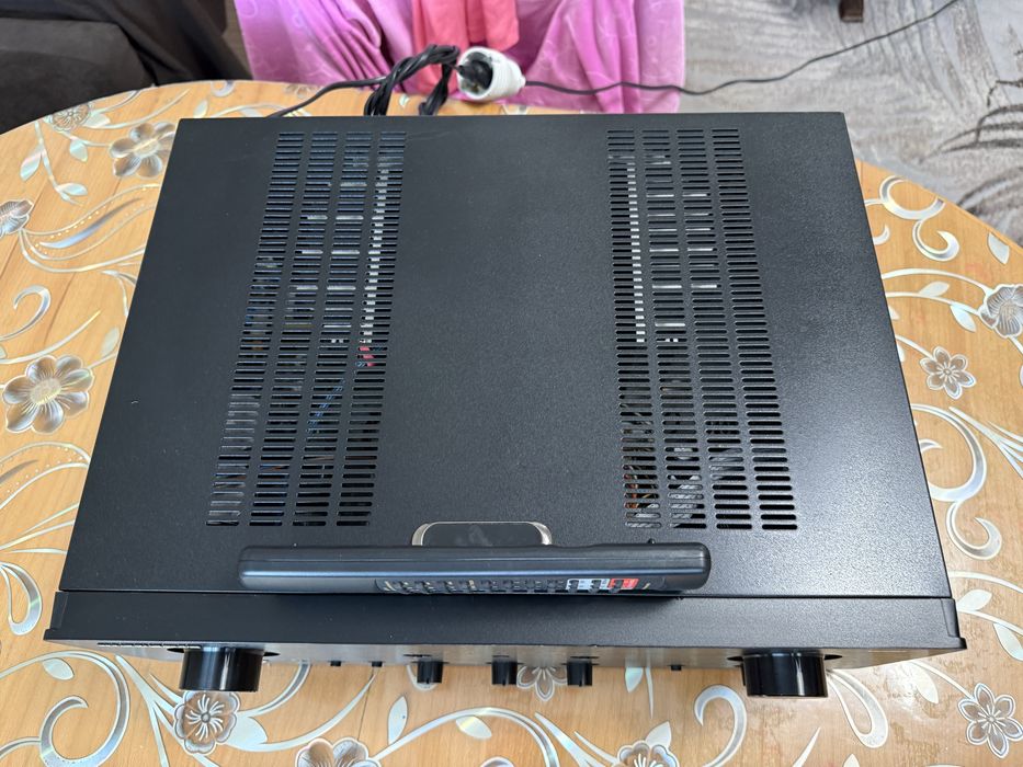 Marantz PM-7000 Стерео