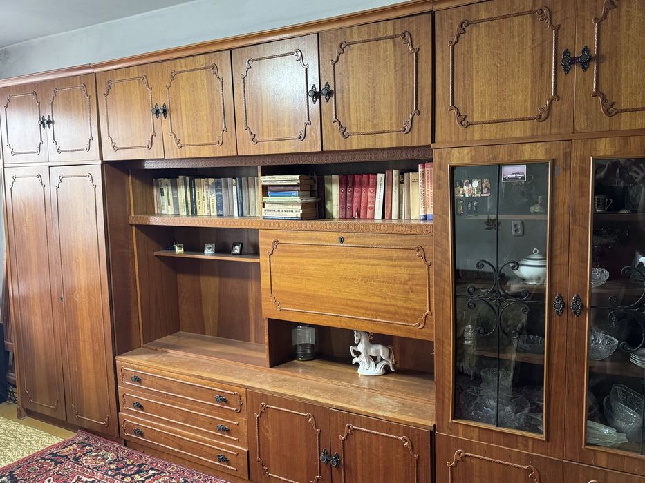 Продам советскую стенку