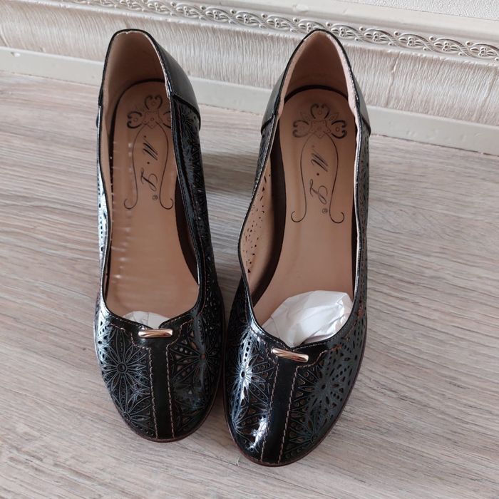 продам кожанные туфли