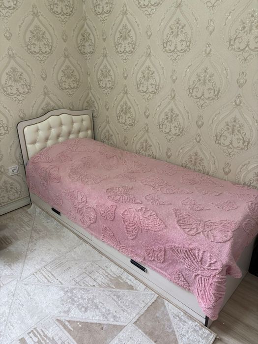 Диван, 2 горки в хорошим состояни