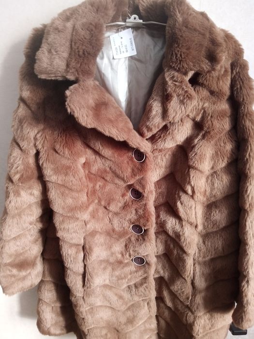 Продам шубу из искусственного меха