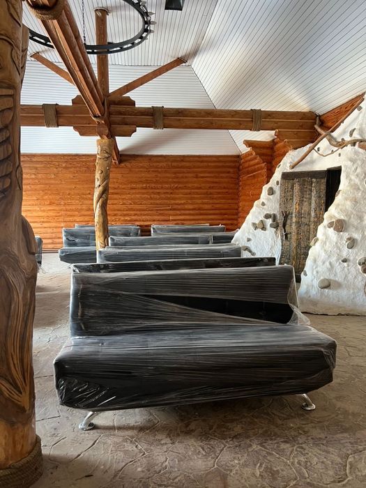 диван черный новый в пленке