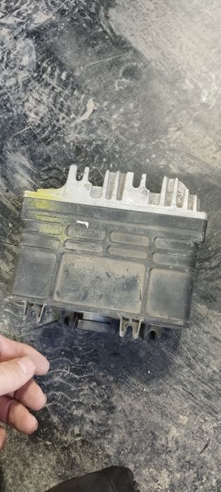 Компютър seat ibiza 1.4 mono