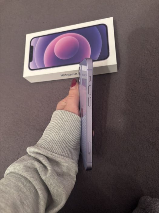 Iphone 12 64gb с нова батерия